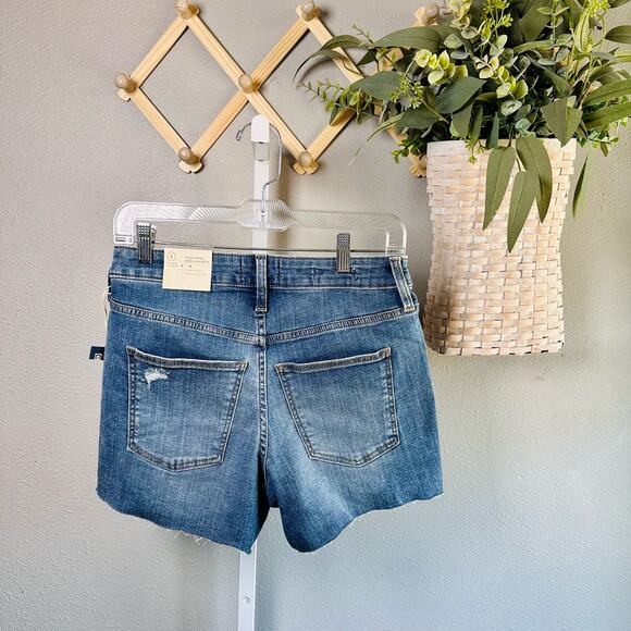Universal Thread Medium Wash Distressed High-Rise Midi Denim Shorts US Women's 2 - Picture 2 of 6